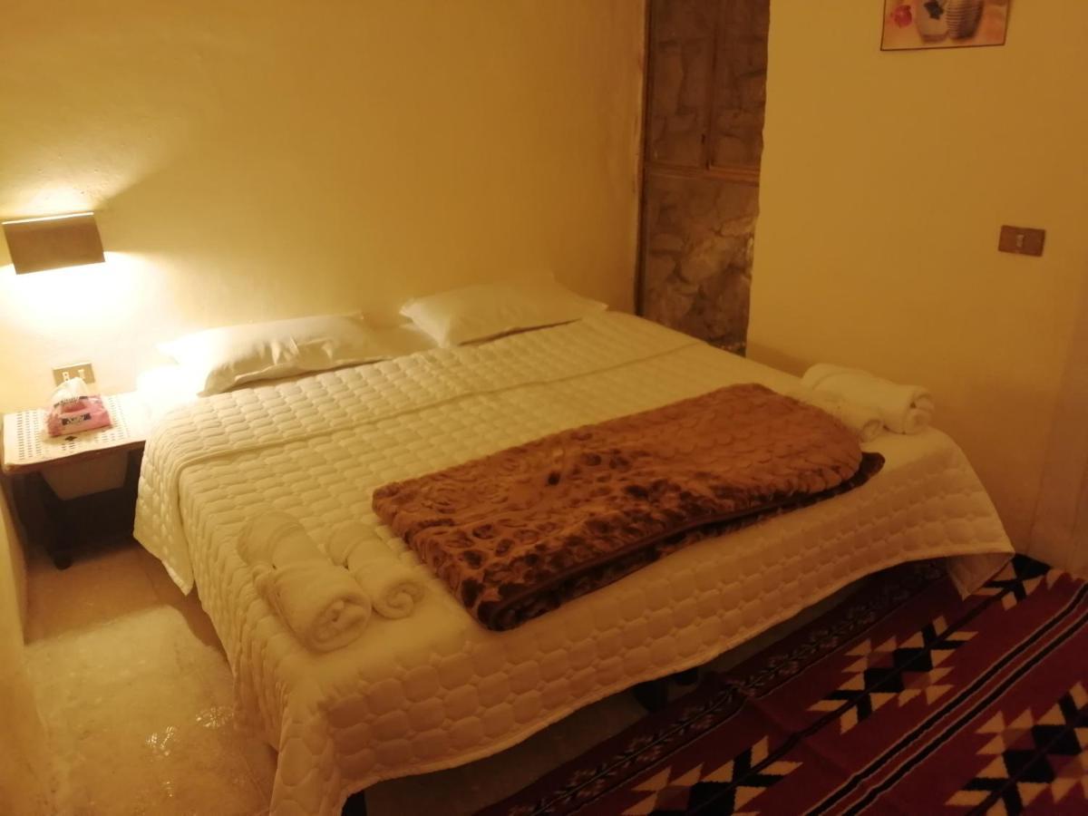 Gardens Guest house *